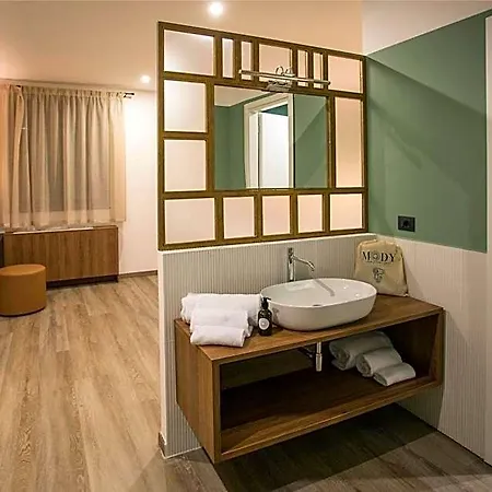Hotel Moody Smart & Comfy Montevarchi
