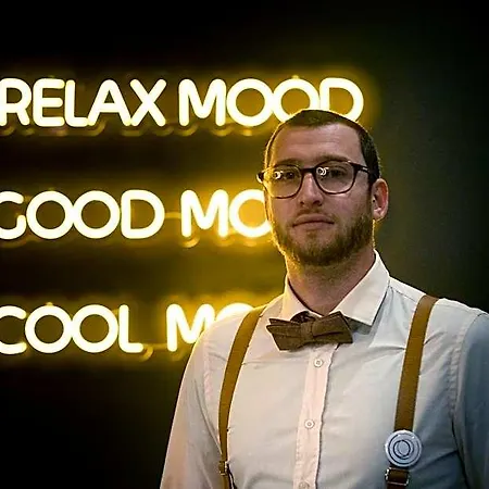 Moody Smart & Comfy