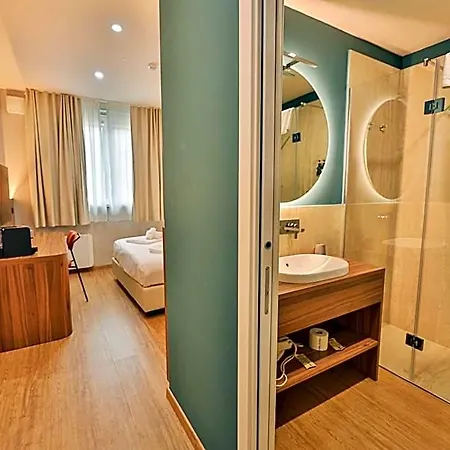 Moody Smart & Comfy 3*